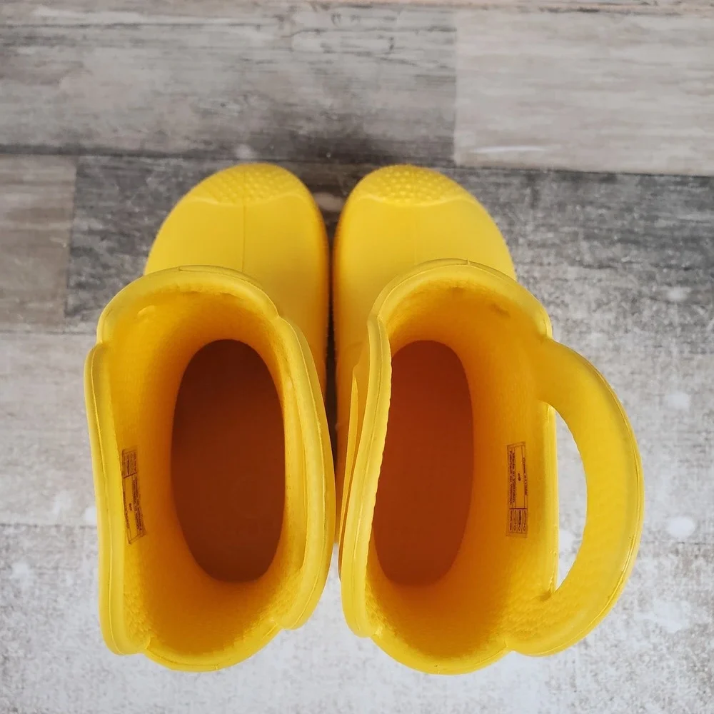 Crocs Handle It Kids Rain Boots Sz 9 C9 Yellow Rubber Slip‎ On Round Toe Ankle